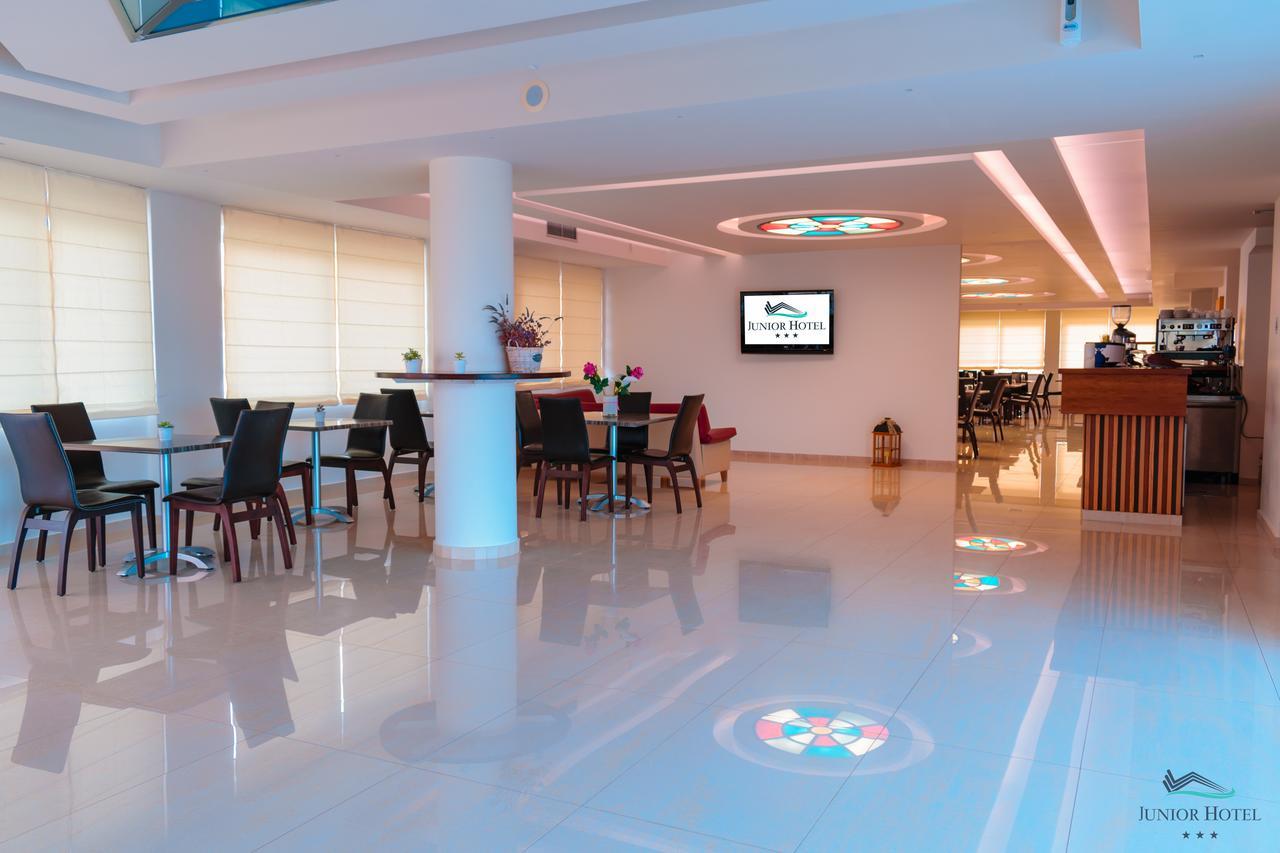 Junior Hotel Iria Exterior photo