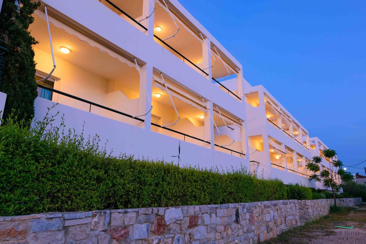 Junior Hotel Iria Exterior photo