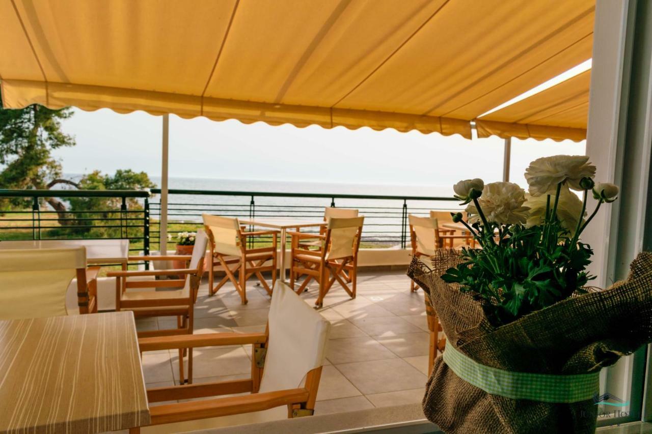 Junior Hotel Iria Exterior photo